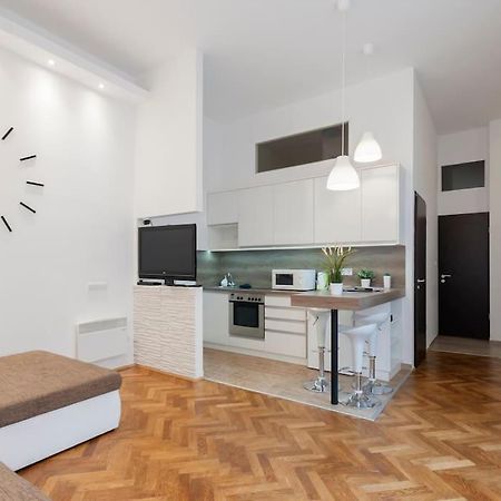Szent Istvan Ter 4 Next To Basilica A 1 Bedroom Budapest Kültér fotó